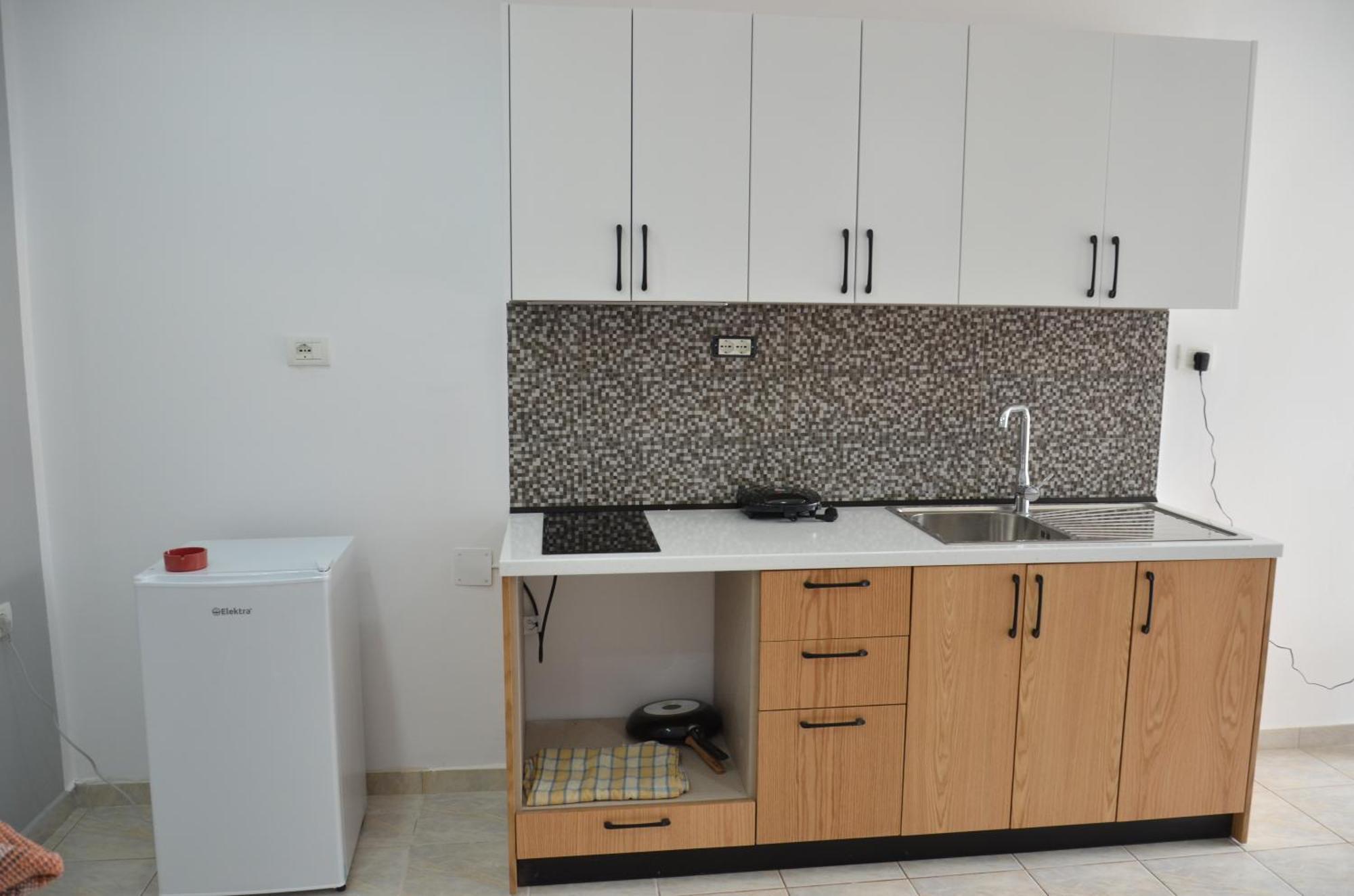Harmonia Guest House 2 Химара Экстерьер фото